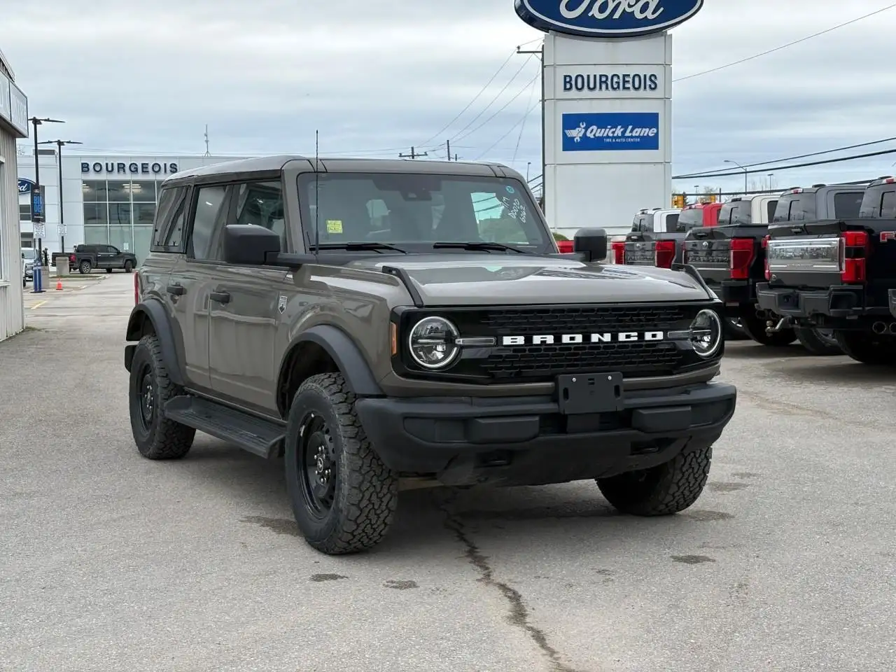 Ford Bronco снимка Ford Bronco