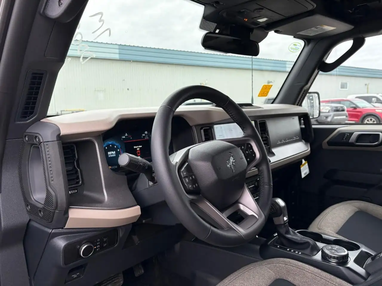 Ford Bronco снимка Ford Bronco