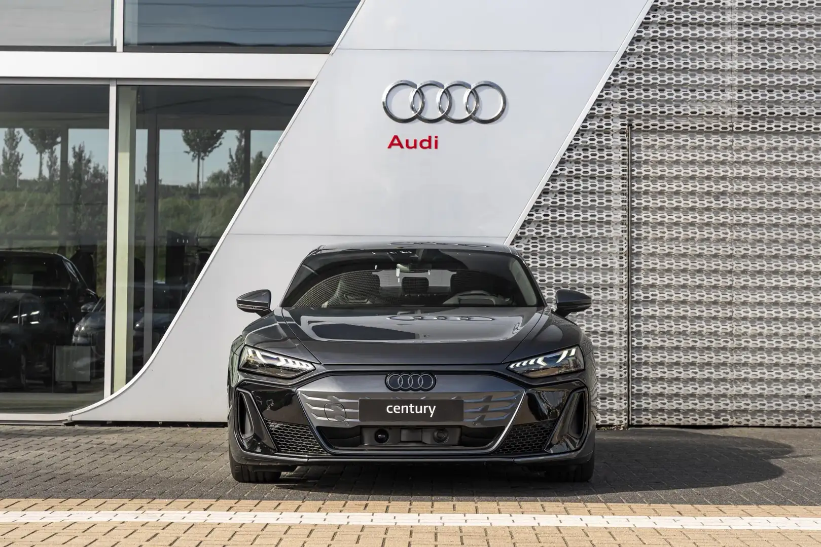 Audi e-tron GT e-tron GT 97 kWh 370 kW / 503 PK Sportback Elektr. Gris - 2