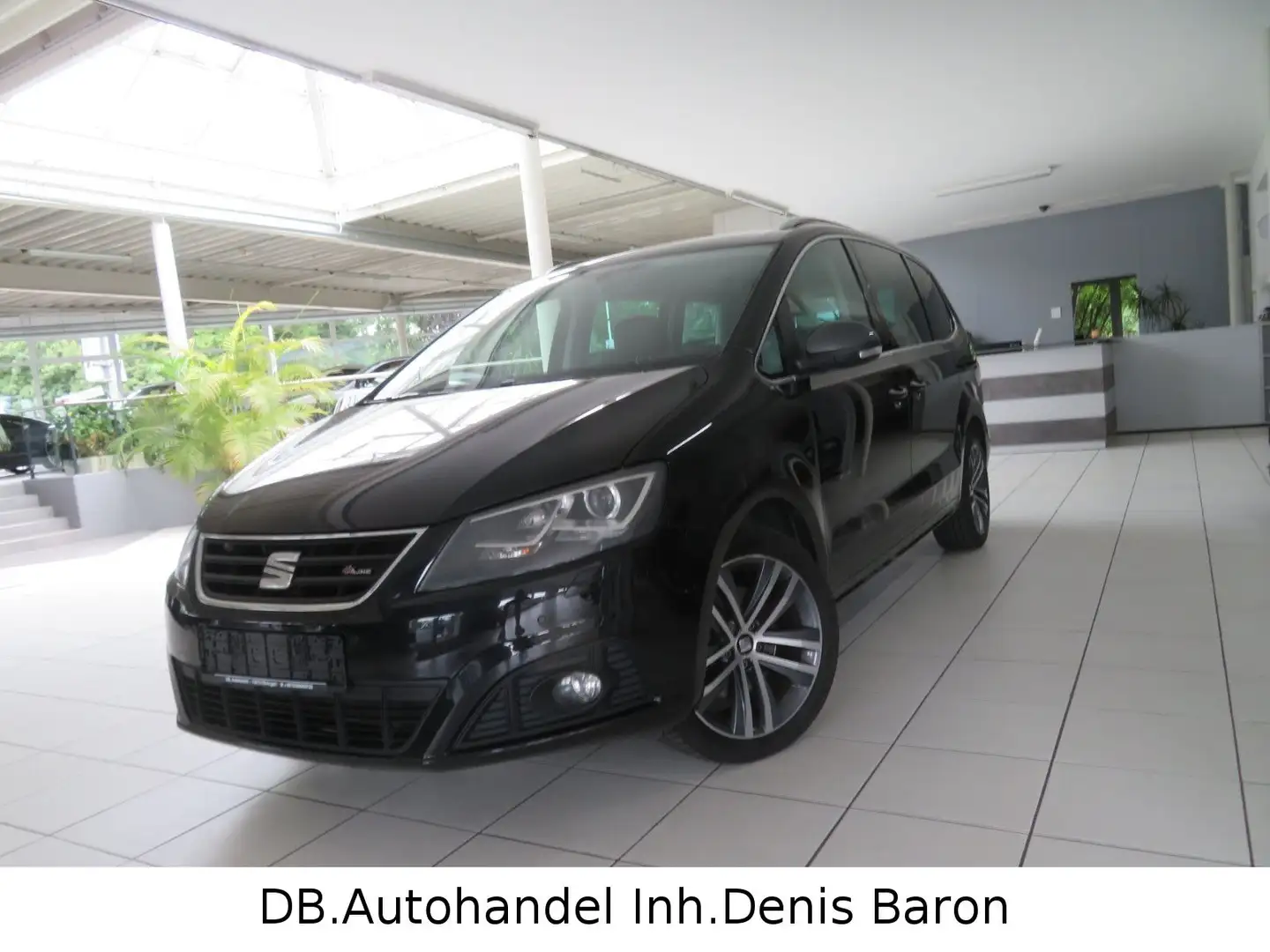 SEAT Alhambra FR-Line Alcantara Navi Bi-Xenon Kamera Schwarz - 1