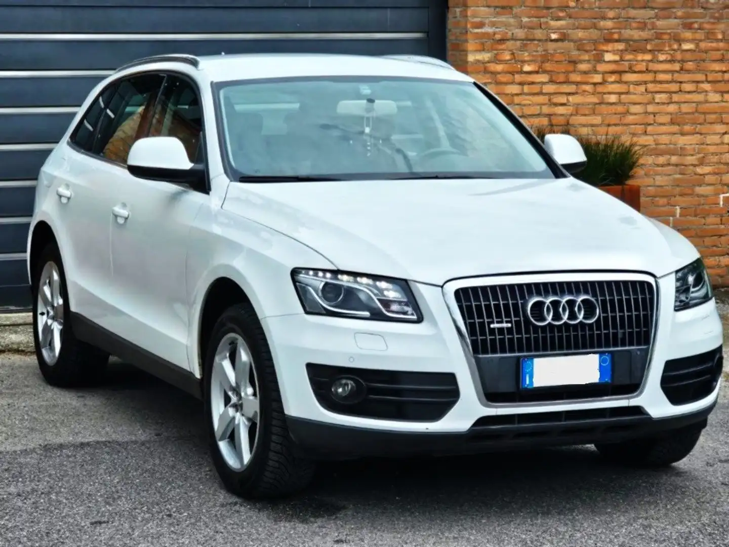 Audi Q5 2.0TDi 4x4AUT-179.000KM-U.Prop-Tag.Cert-2012 Bianco - 1