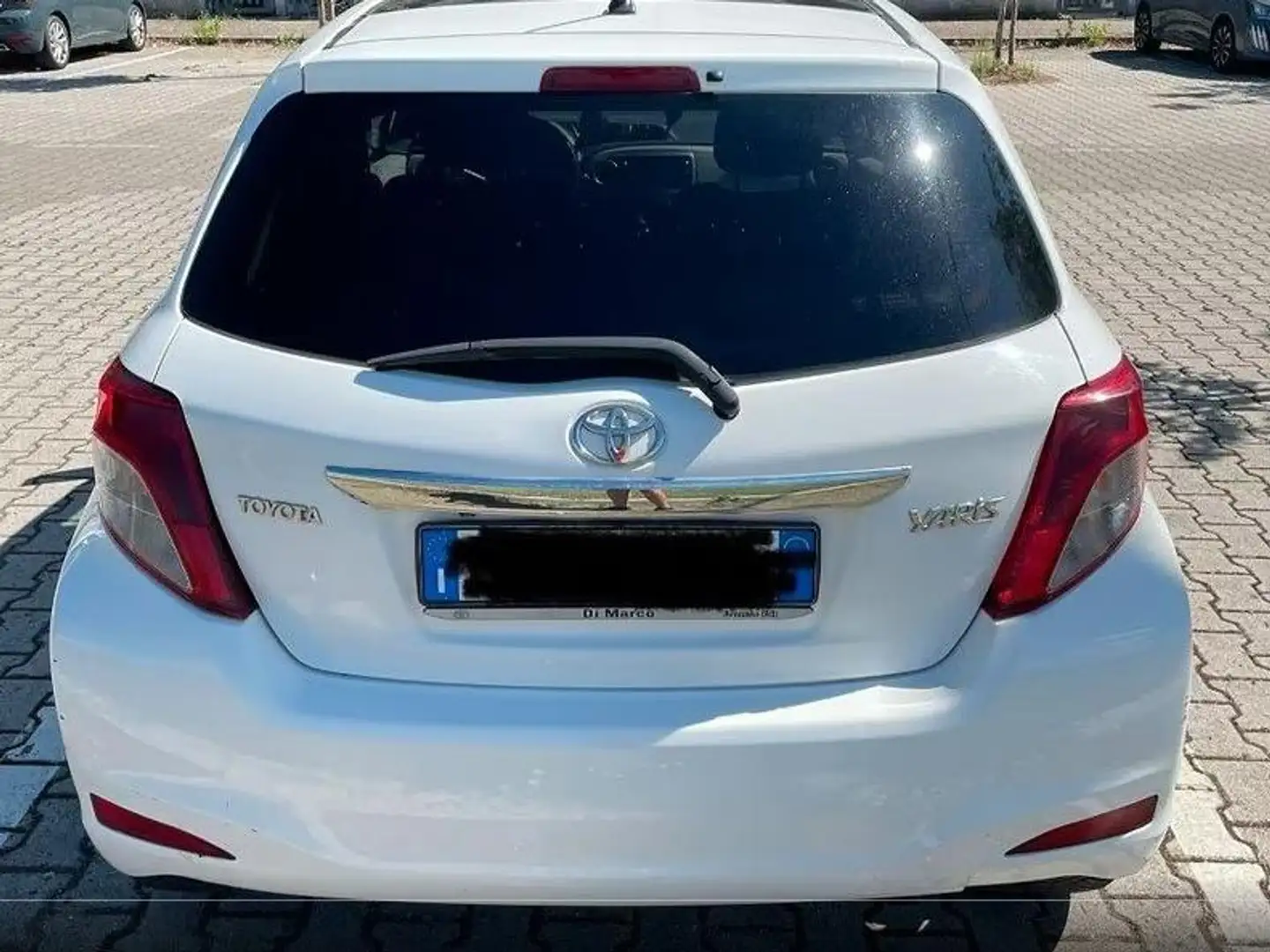 Toyota Yaris Lounge Bianco - 2