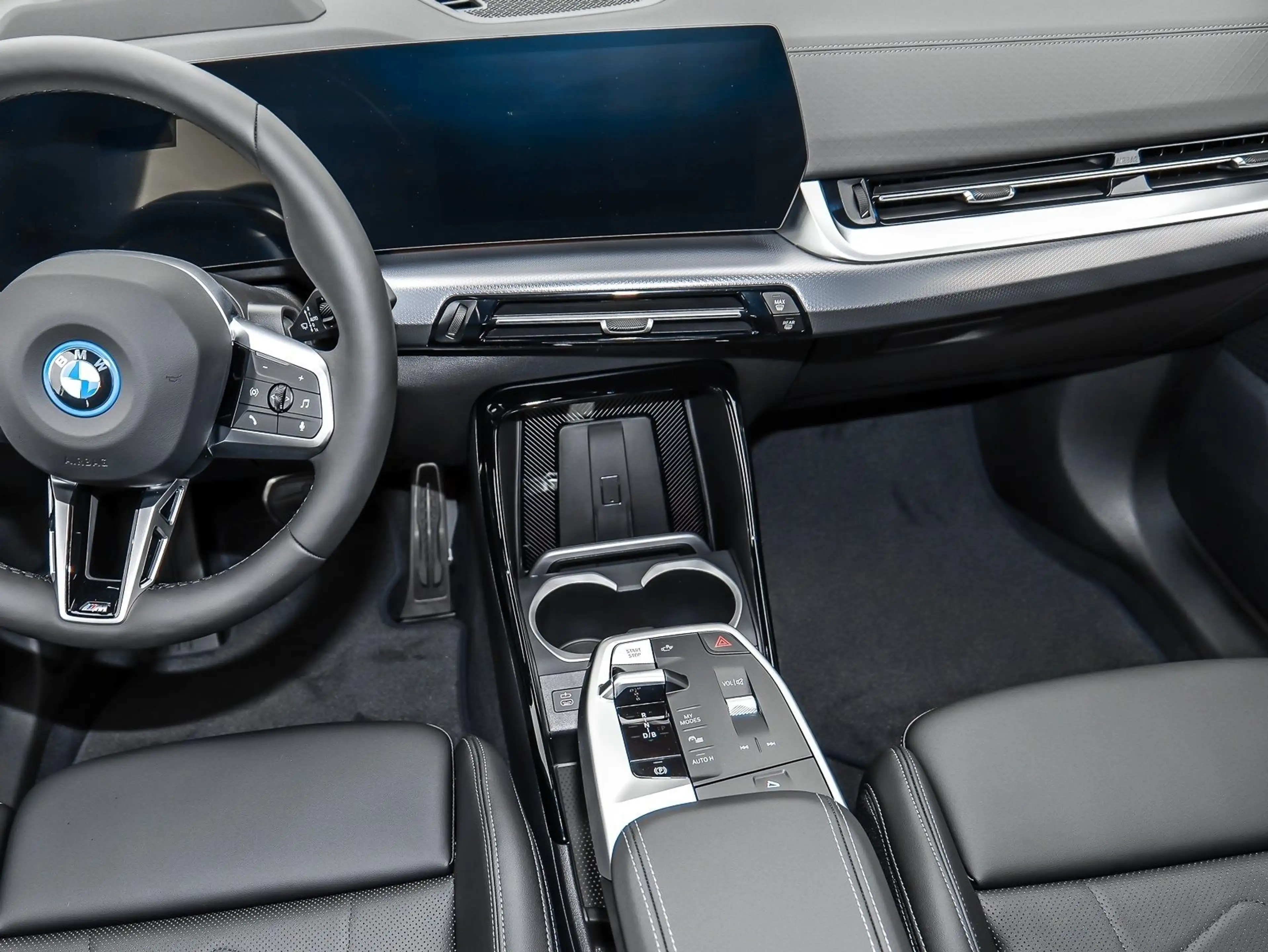 BMW iX2 xDrive30 M Sport HUD PANO ACC AHK RFK NAVI — photo 11