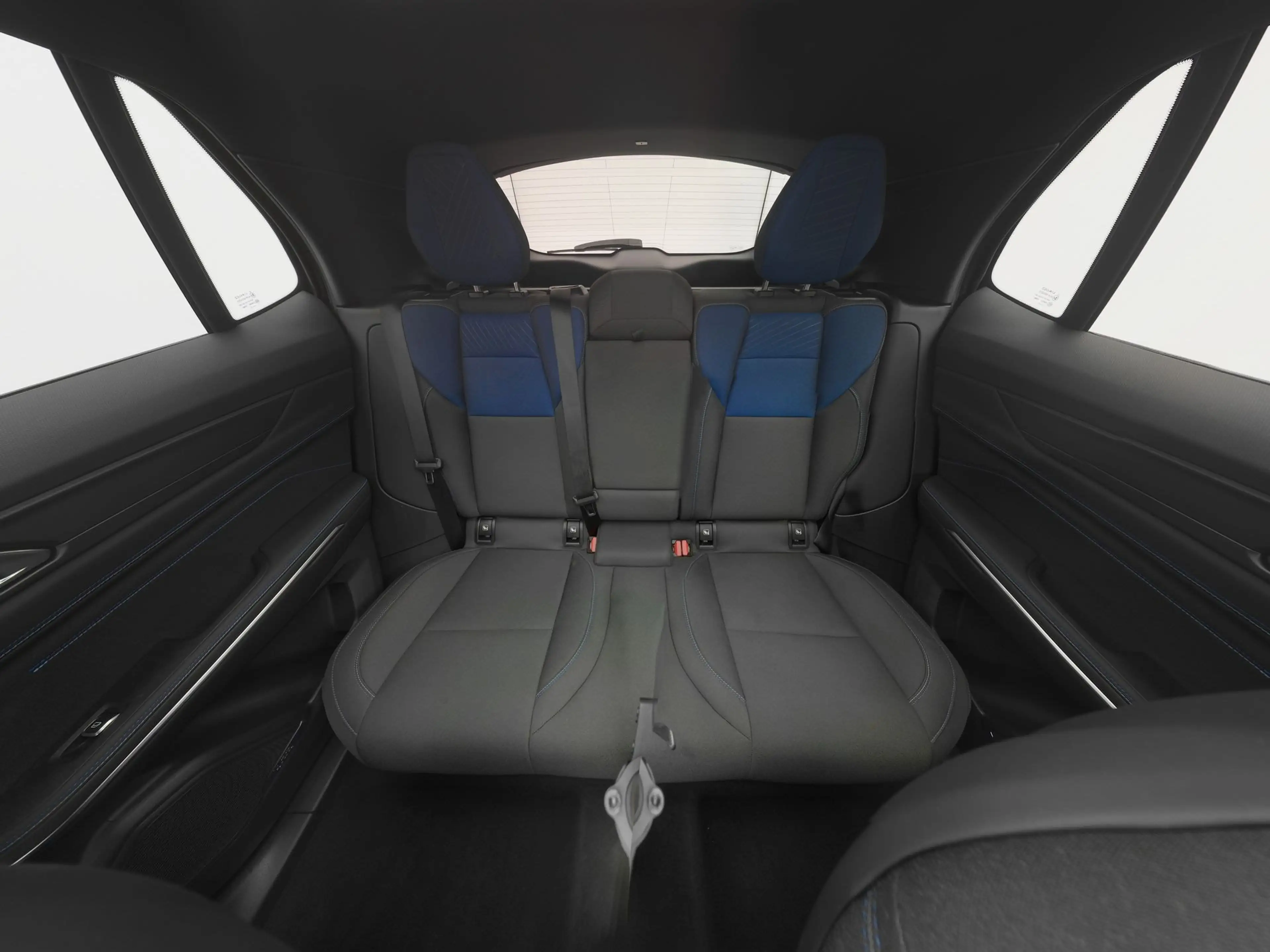 Lynk & Co 01 1.5 Plug-in Hybrid | 360° | BLACK | ZWARTE HEMEL | — photo 4