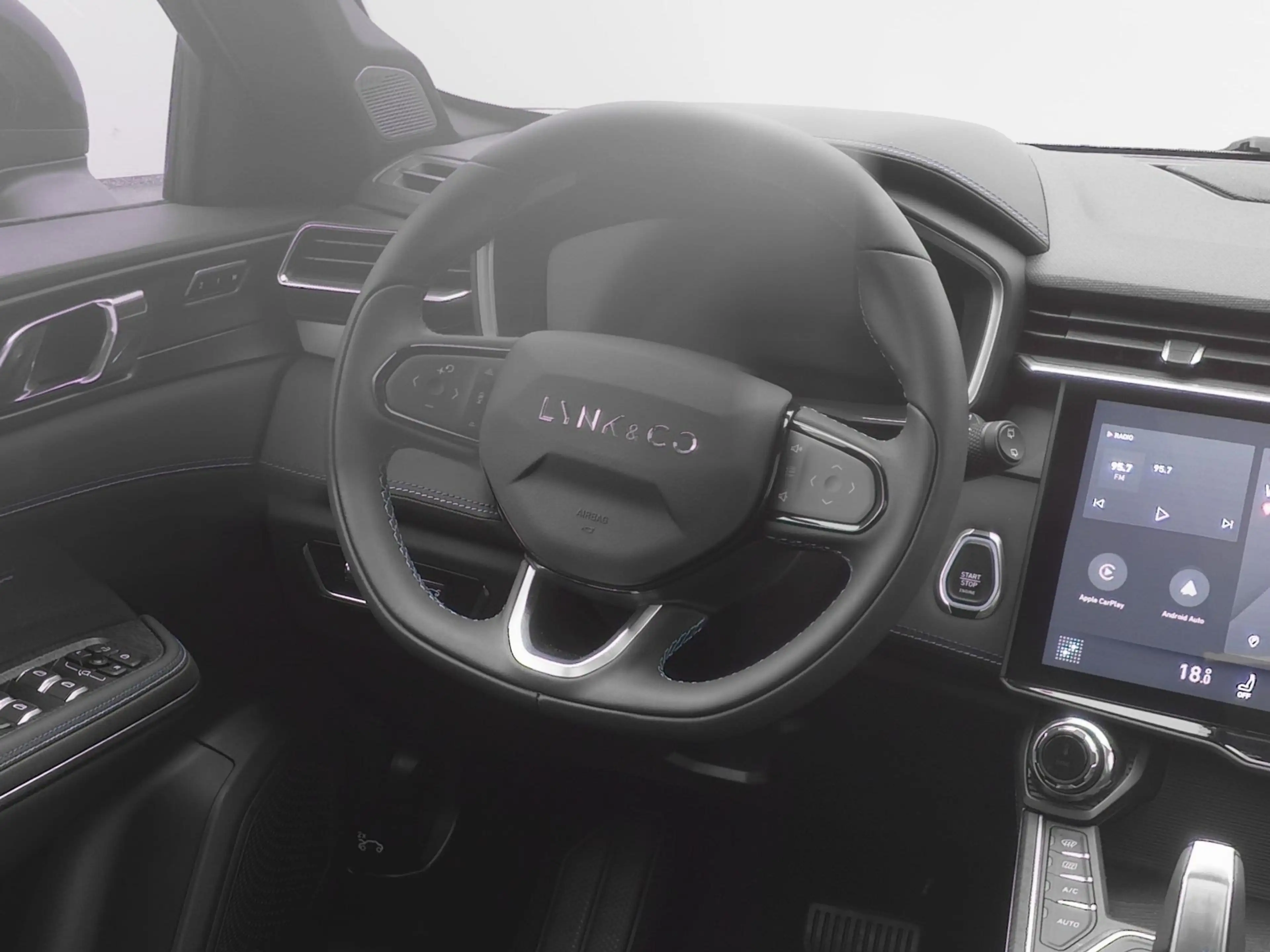 Lynk & Co 01 1.5 Plug-in Hybrid | 360° | BLACK | ZWARTE HEMEL | — photo 7