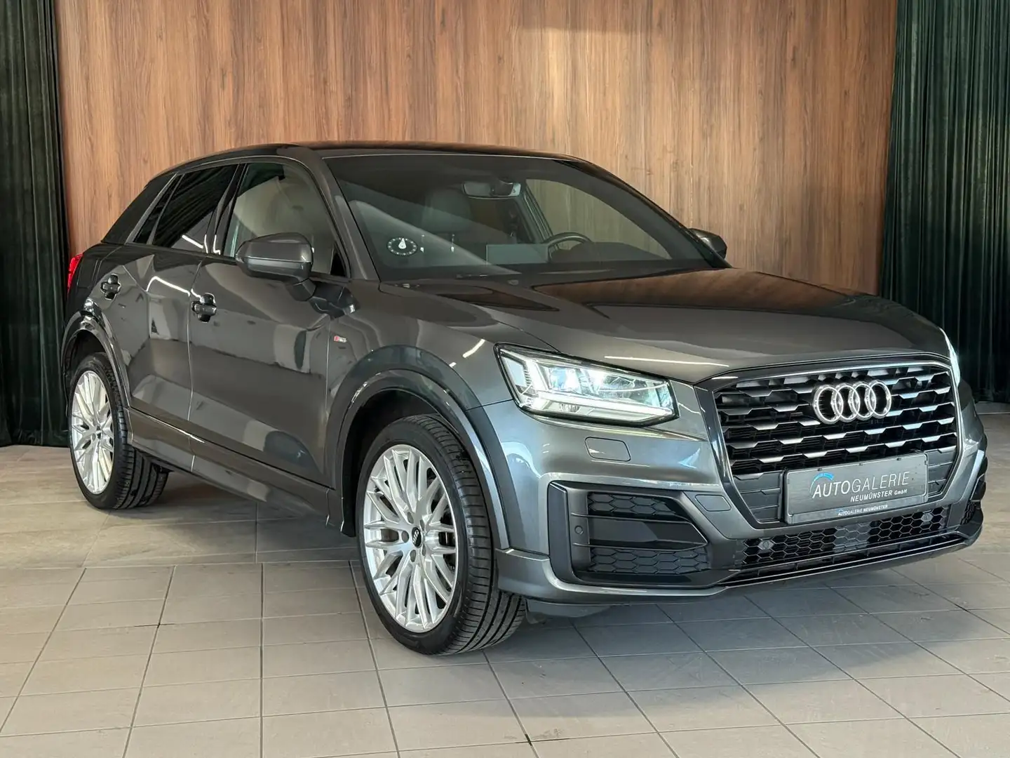 Audi Q2 1.4 TFSI°2x S-Line°Digital-Tacho Gris - 2