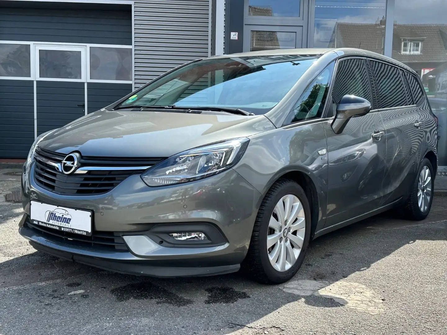 Opel Zafira Tourer *PDC*SHZ*AHK*TEMPO*KAMERA* Grau - 2