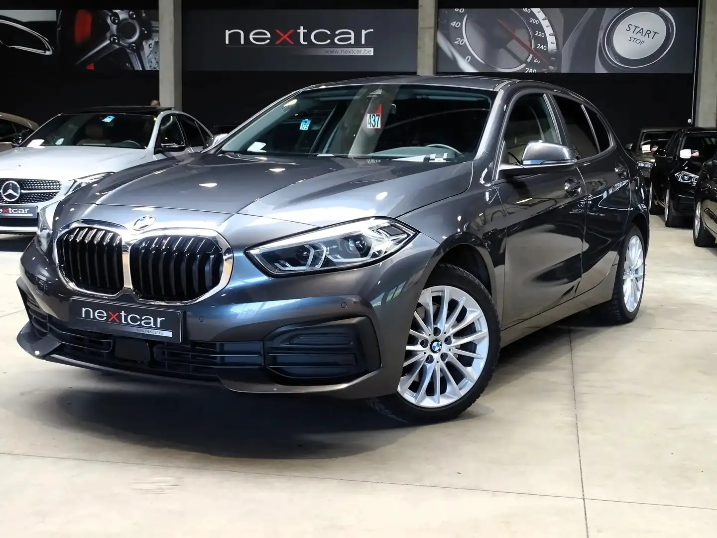 BMW 118 i Hatch New ***NAVI PRO-FULL LED-CRUISE*** Grau - 1