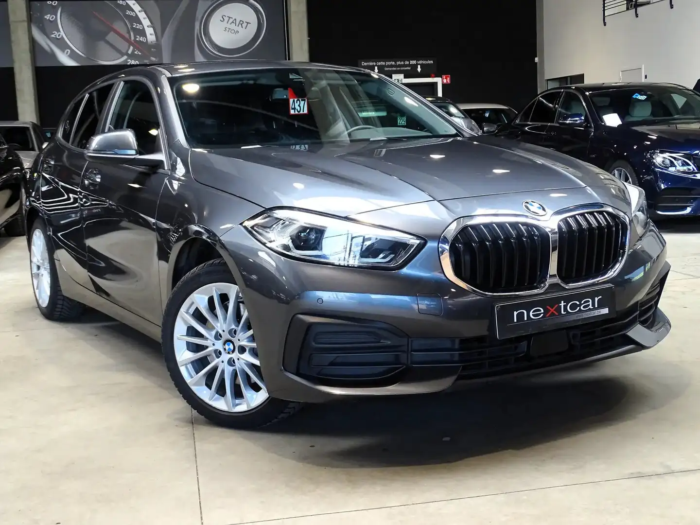 BMW 118 i Hatch New ***NAVI PRO-FULL LED-CRUISE*** Grau - 2