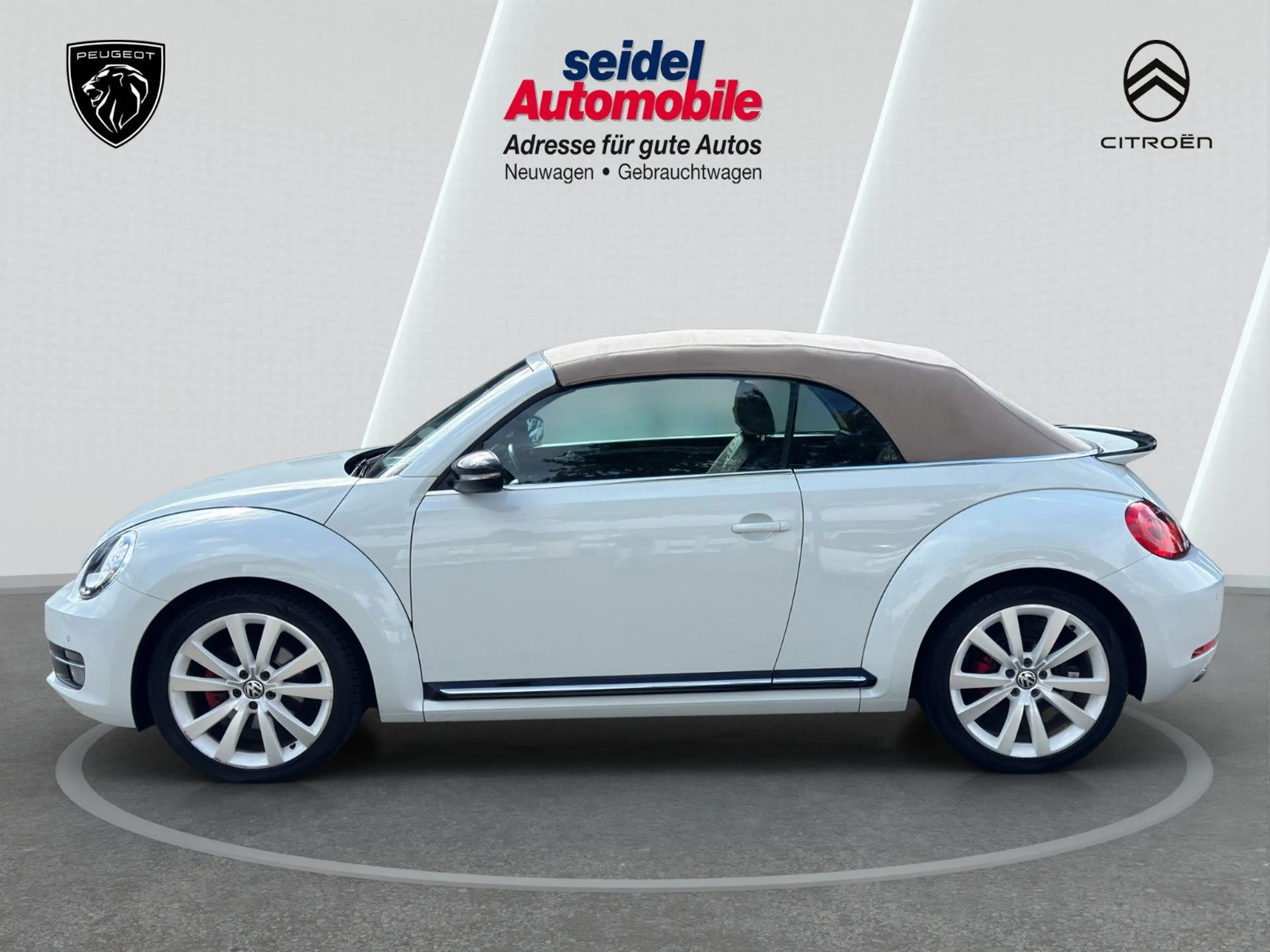 Volkswagen Beetle Cabriolet 2.0 TSI Exclusive Sport Automat — photo 2