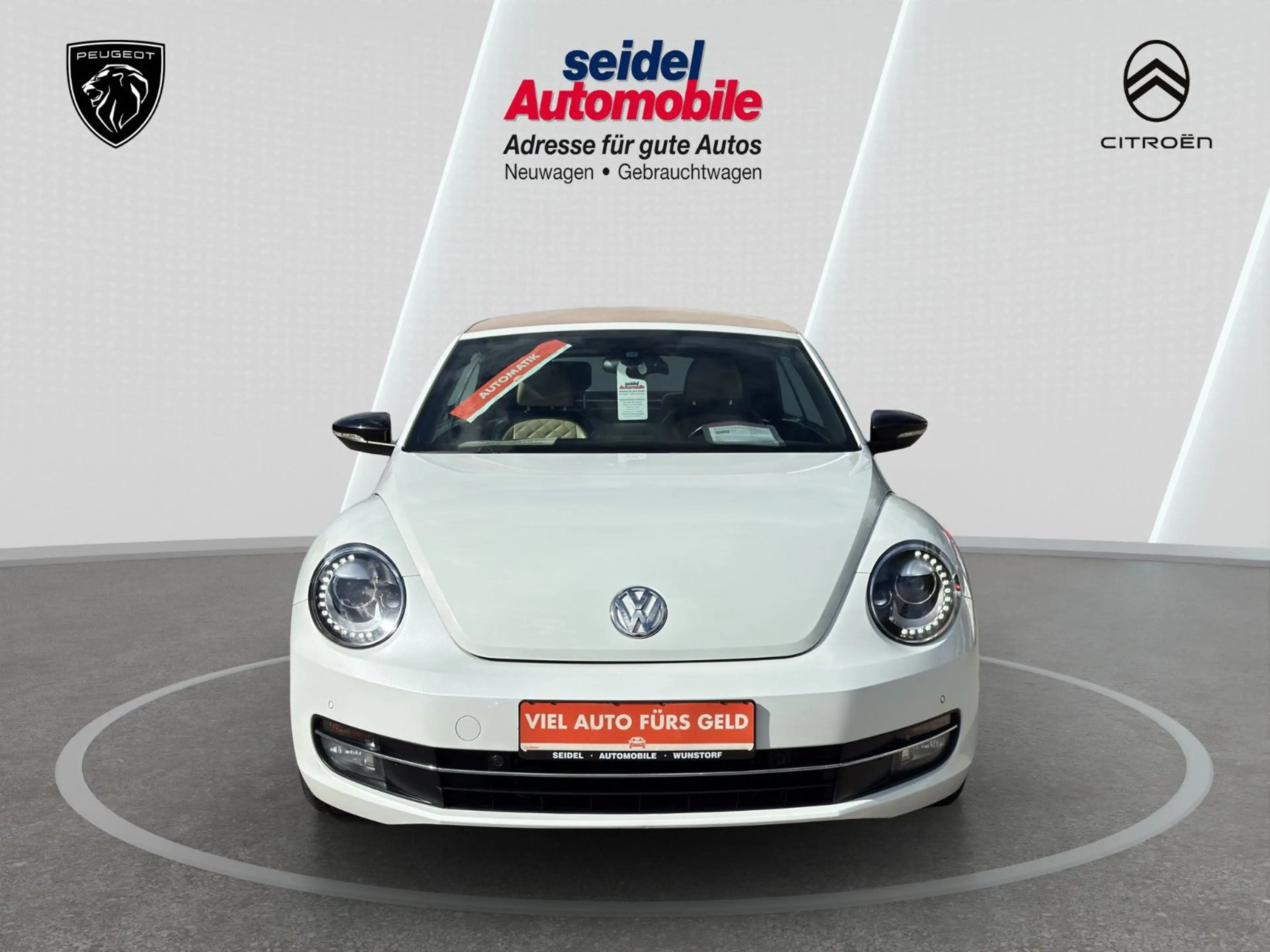Volkswagen Beetle Cabriolet 2.0 TSI Exclusive Sport Automat — photo 8