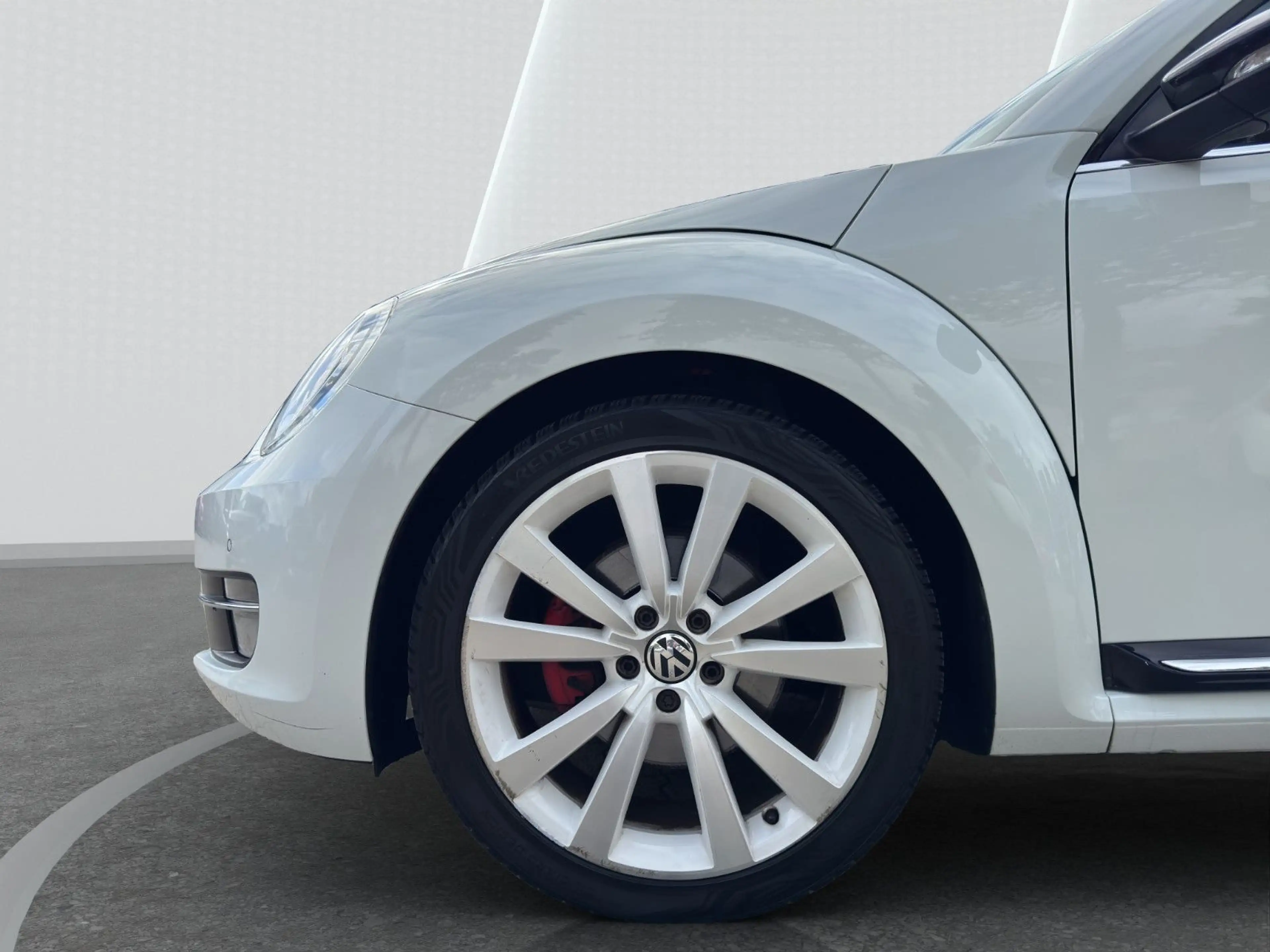 Volkswagen Beetle Cabriolet 2.0 TSI Exclusive Sport Automat — photo 11