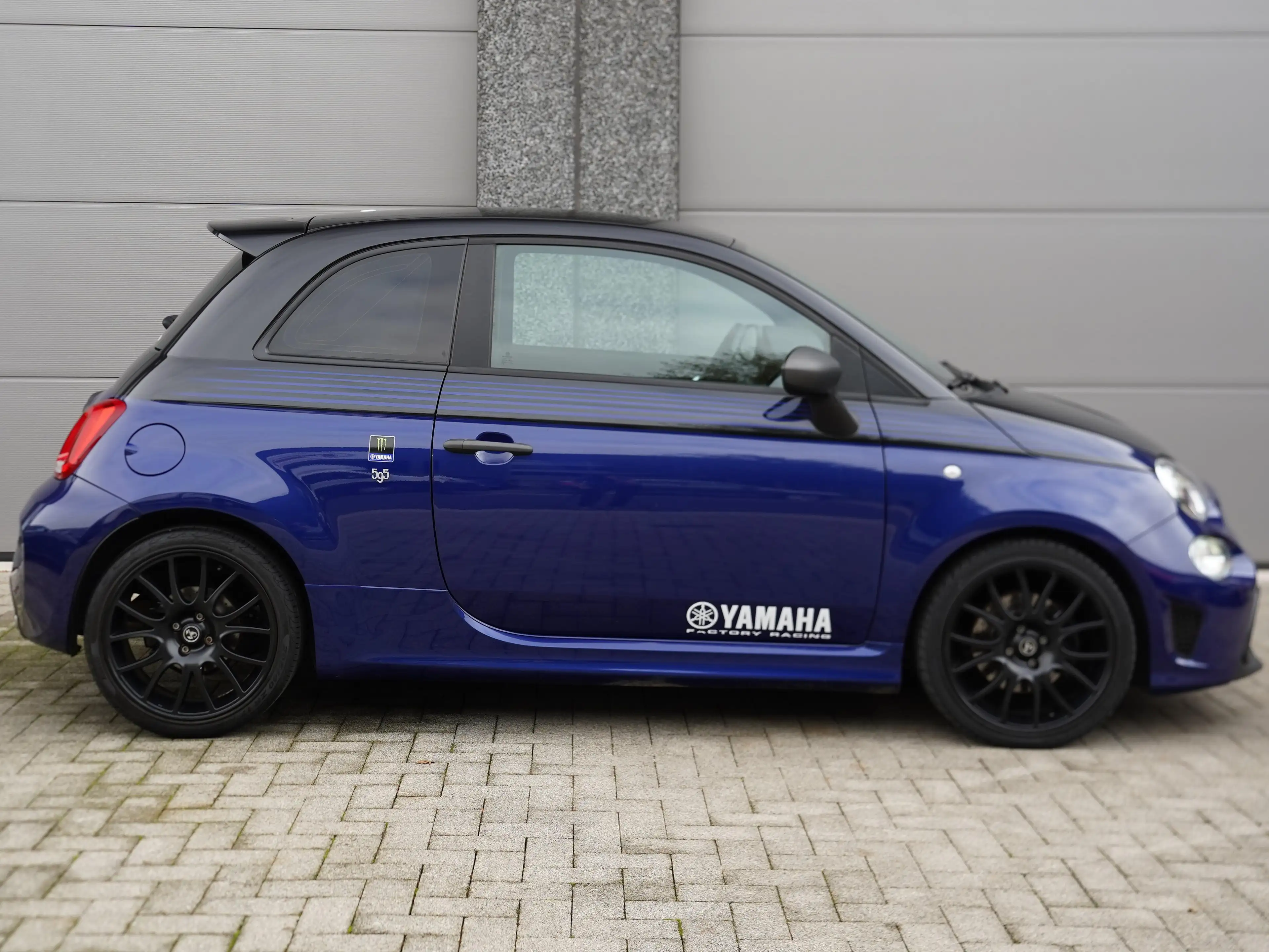 Abarth 595 YAMAHA MONSTER 1 OF 2000 *NAVI/PDC A/SPORTUITLAAT* — photo 11