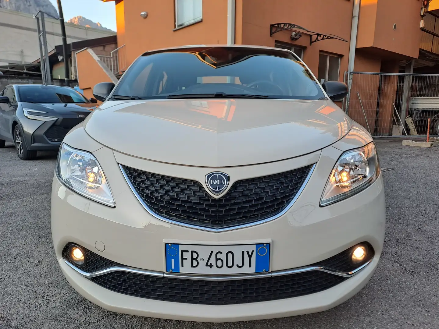 Lancia Ypsilon 1.2 Ecochic GPL *OK NEOPATENTATI* Blanc - 2