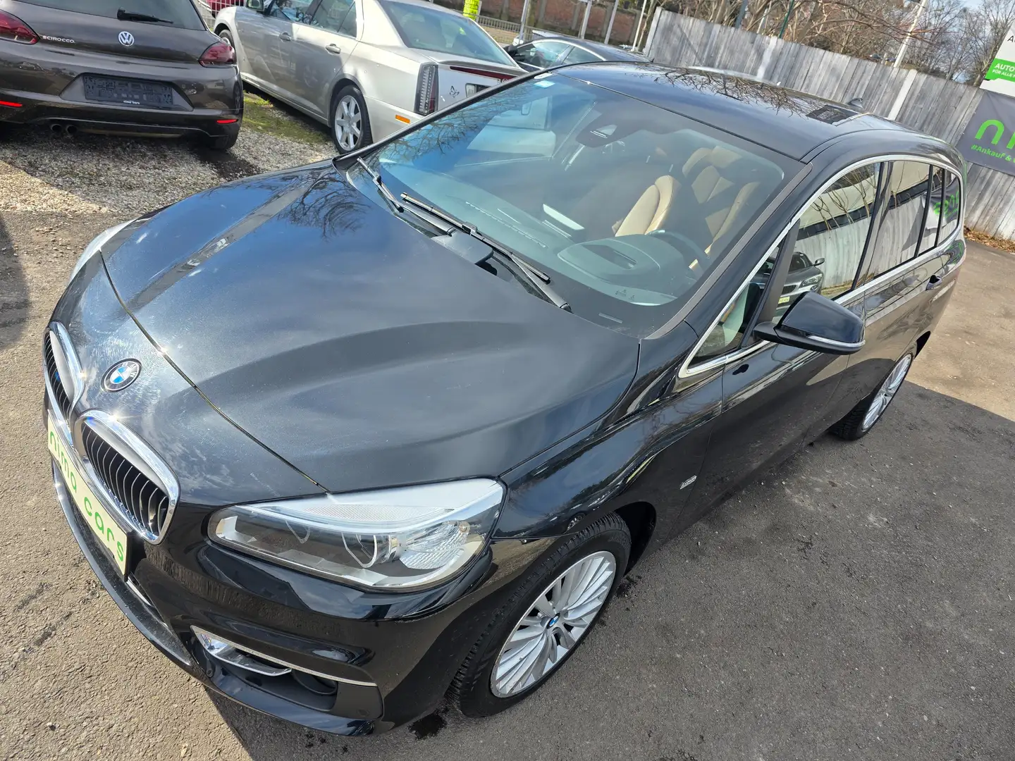 BMW 218 i Gran Tourer Luxury Line Aut. / Servicegepflegt Schwarz - 2
