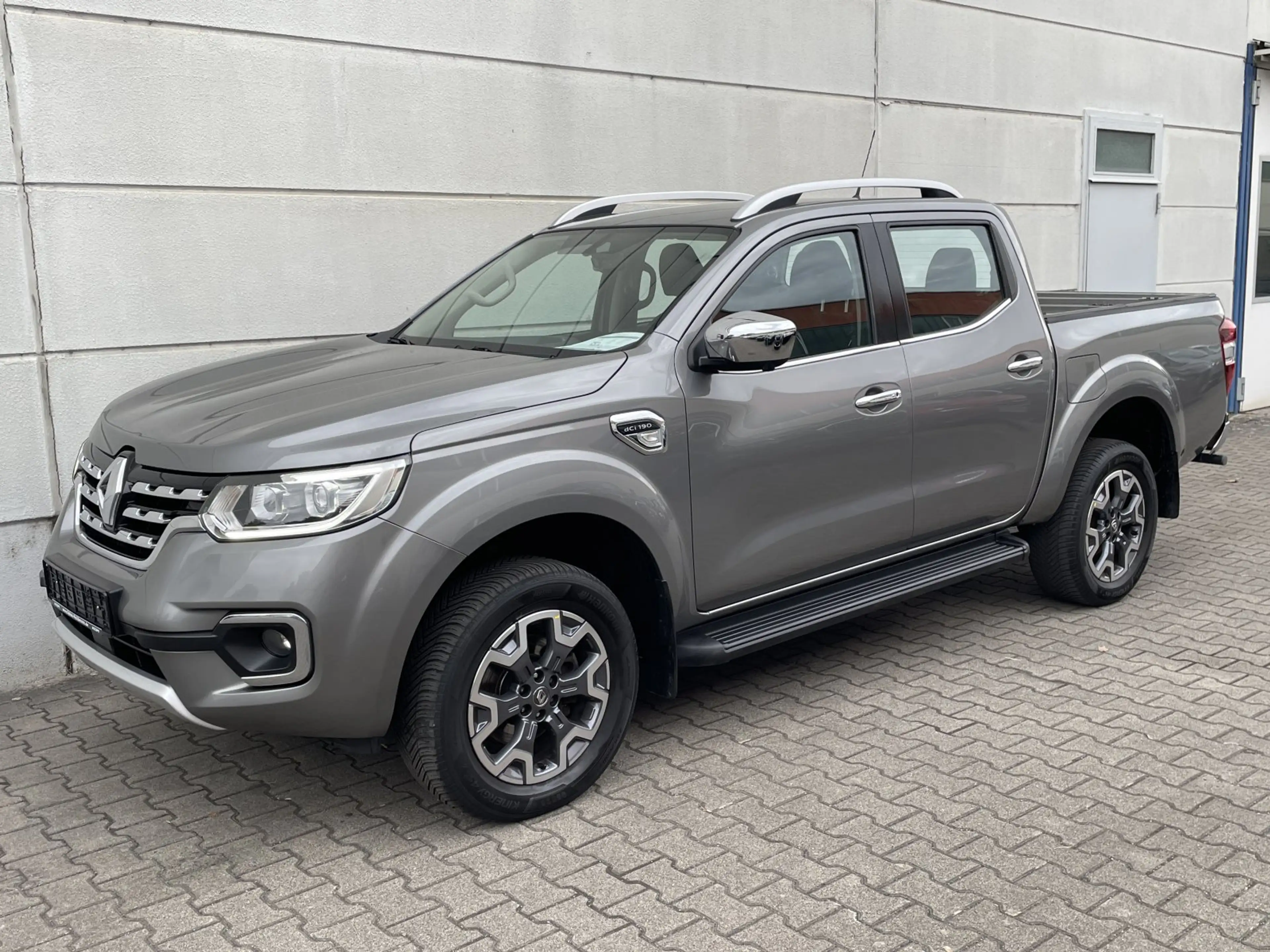 Renault Alaskan 2.3 dCi 190 Double Cab 4x4 Experience Cover AHK — photo 2