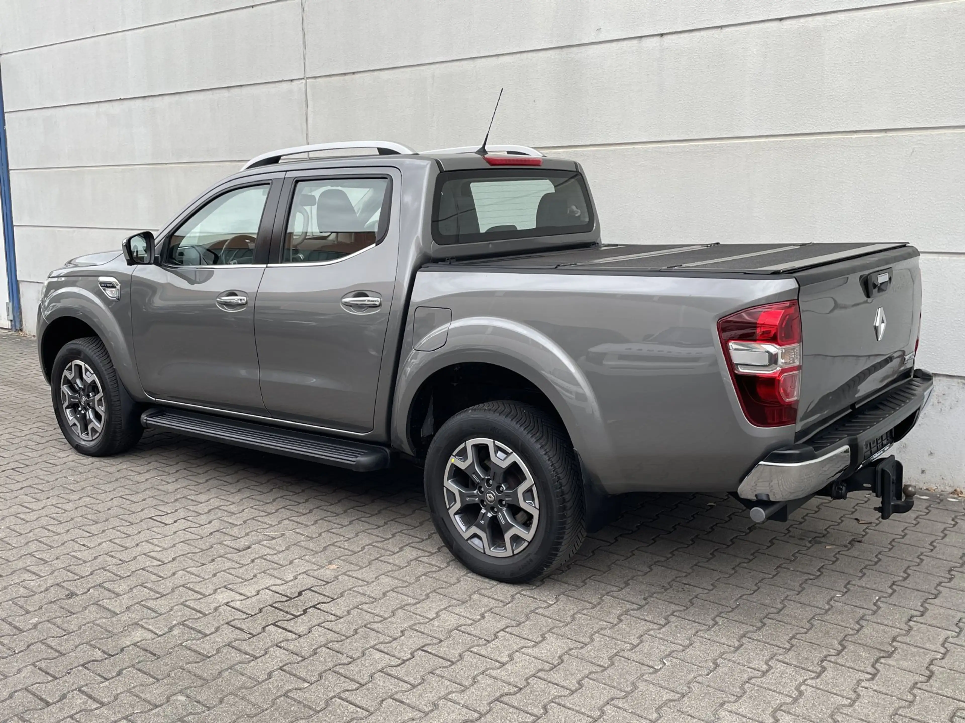 Renault Alaskan 2.3 dCi 190 Double Cab 4x4 Experience Cover AHK — photo 8