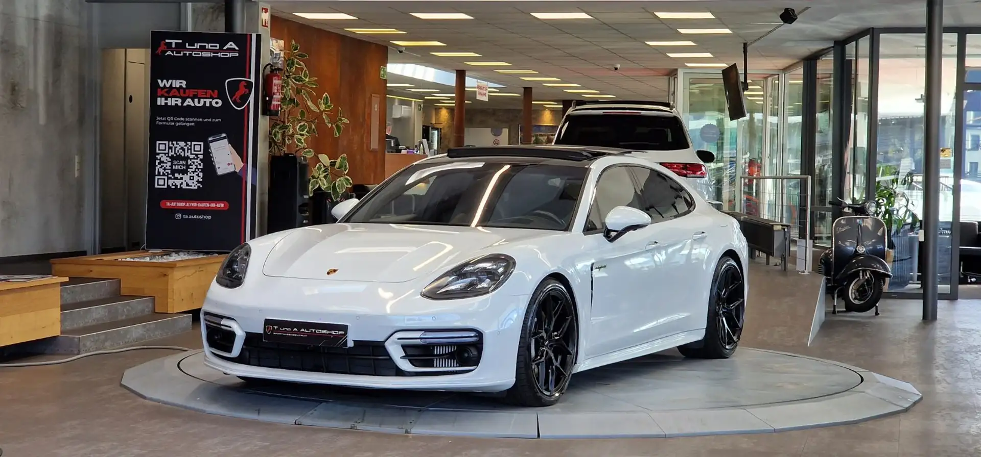 Porsche Panamera 4 E-Hybrid Platinum Edition Aut. *Pano*360°*Burmes Weiß - 1