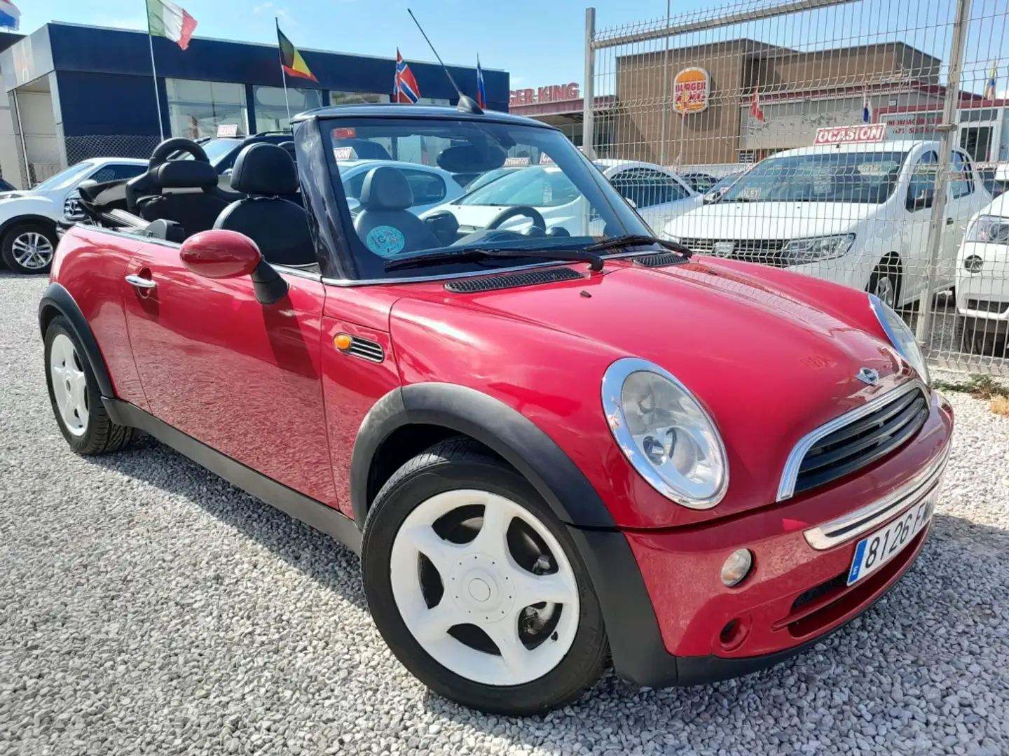 MINI Cooper Cabrio Roşu - 1