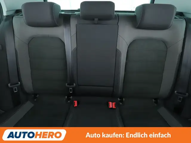 Volkswagen Golf view 15