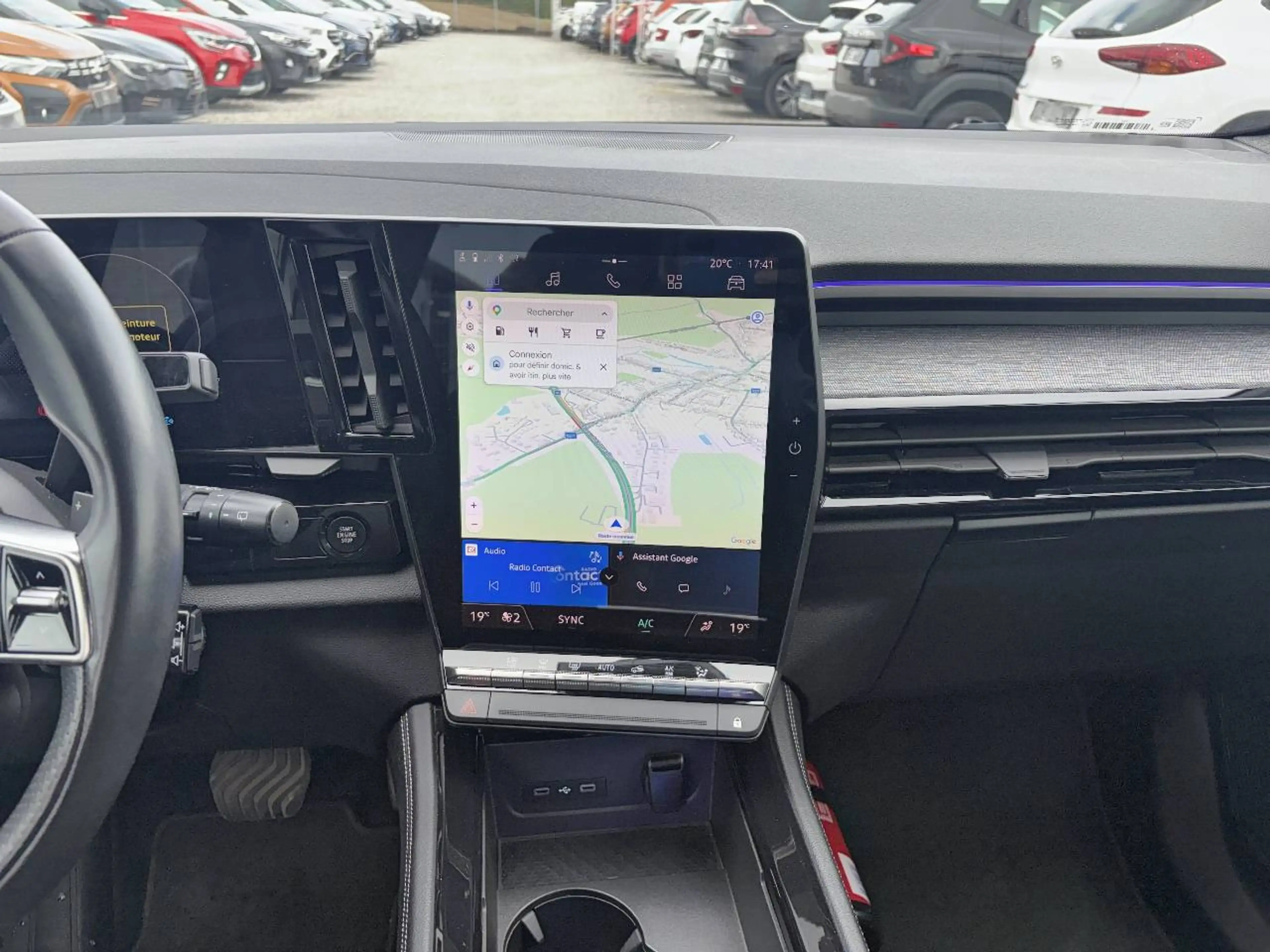 Renault Austral Techno HEV 200HP — photo 14