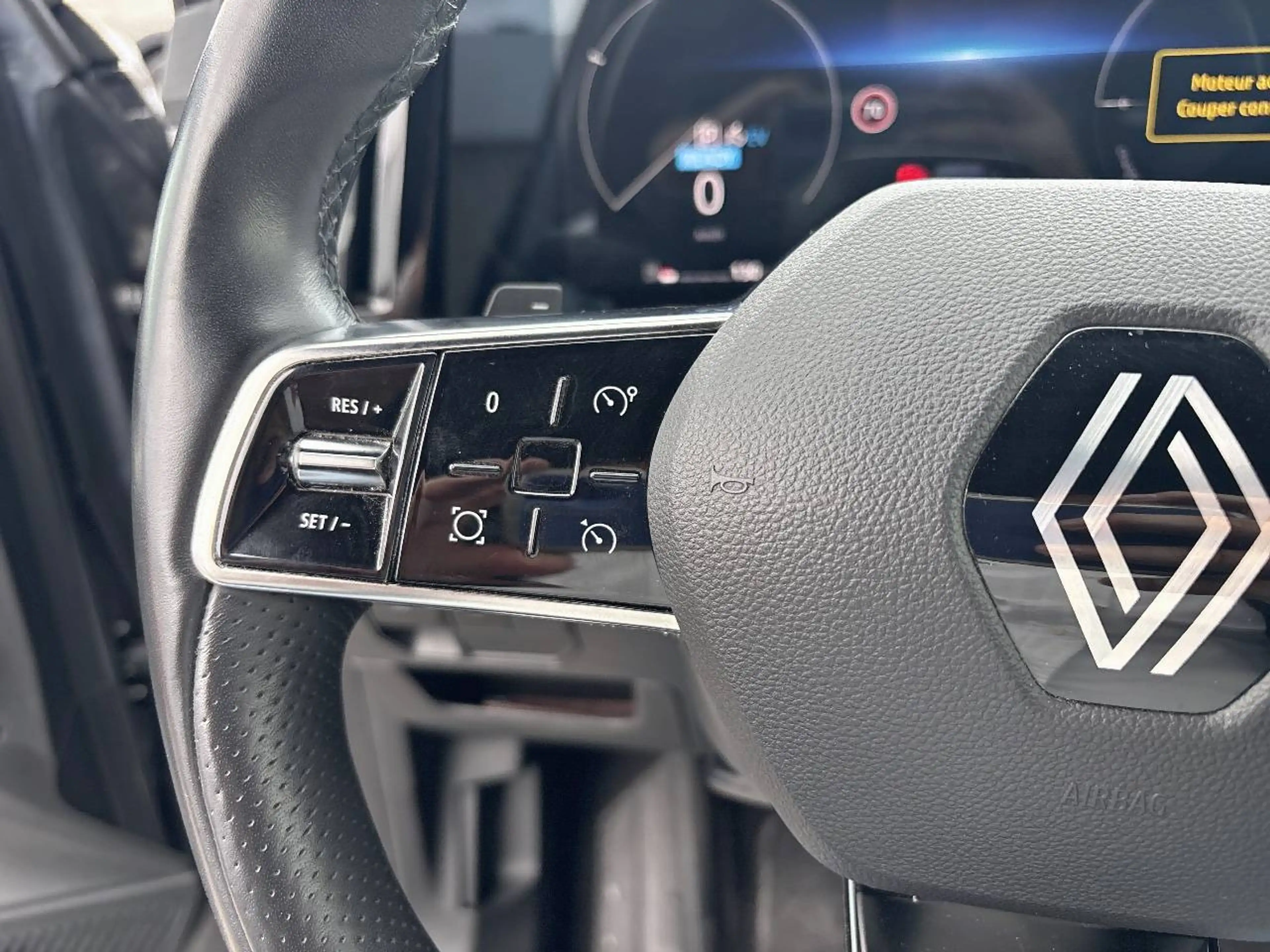 Renault Austral Techno HEV 200HP — photo 10