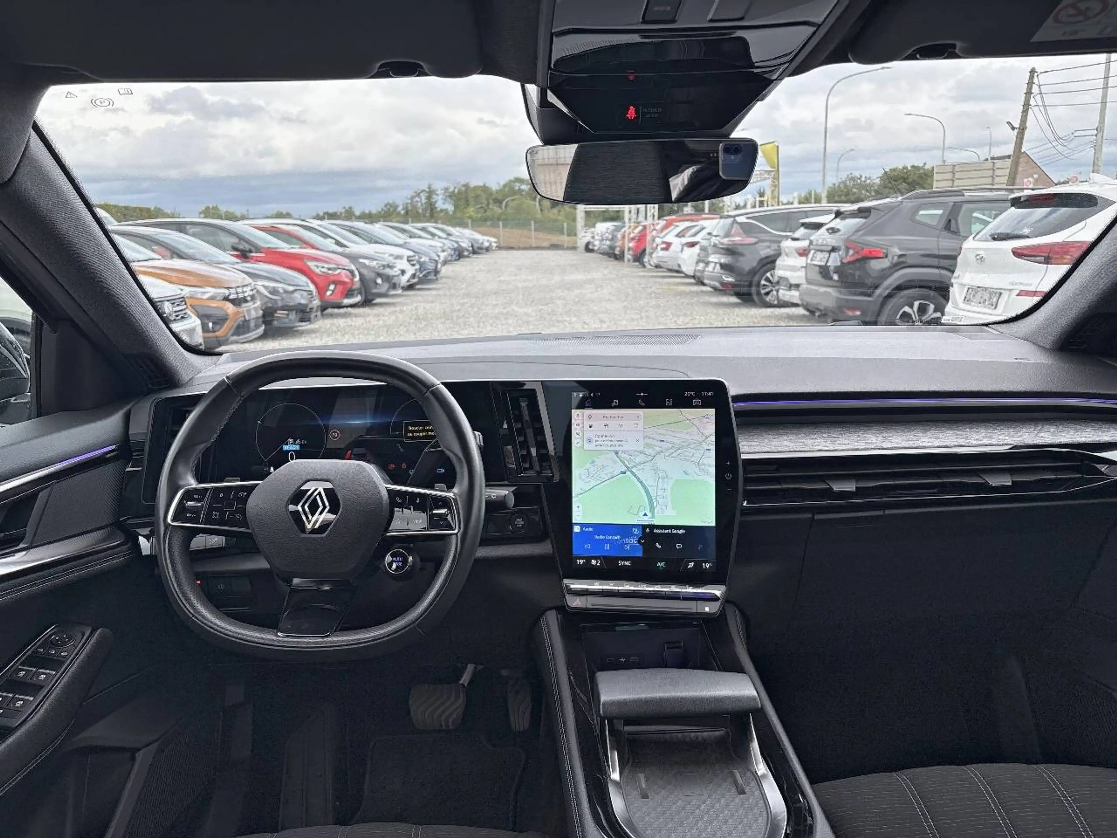 Renault Austral Techno HEV 200HP — photo 7