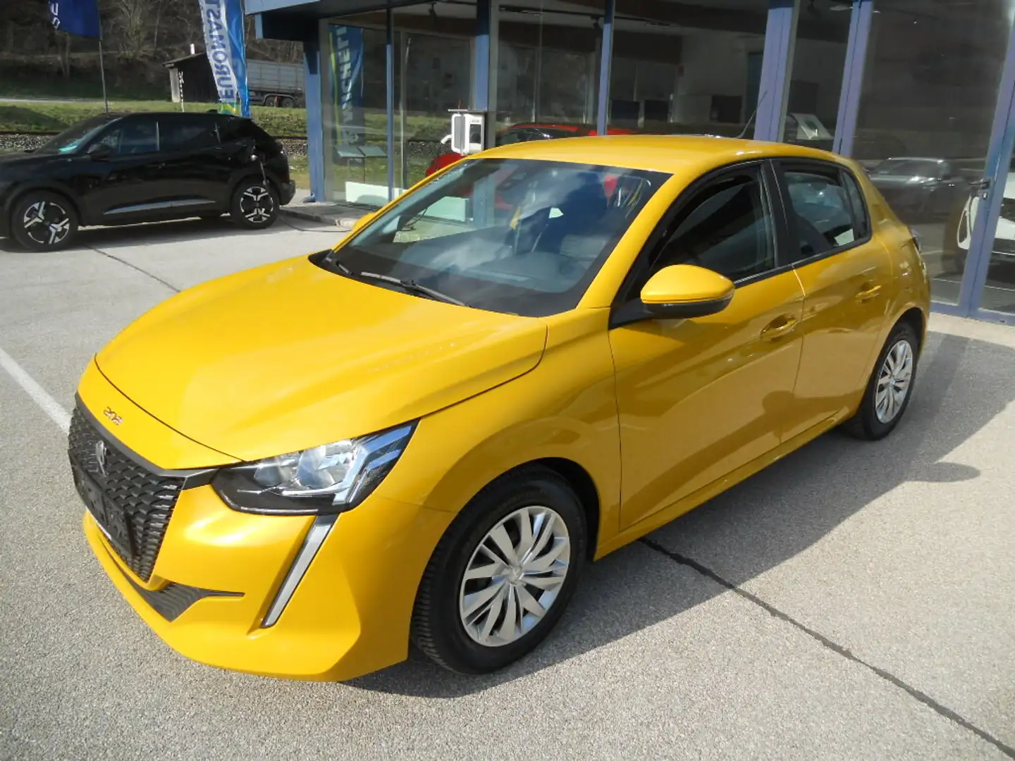 Peugeot 208 Active PureTech 75 S&S Gelb - 1