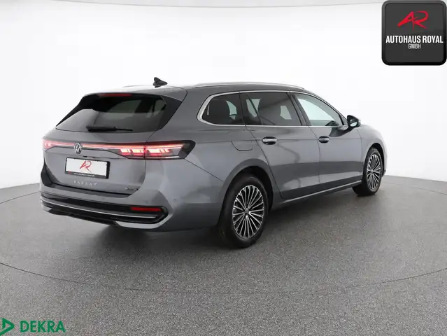 Volkswagen Passat view 5