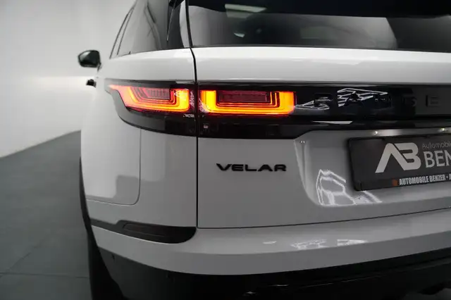 Land Rover Range Rover Velar view 10