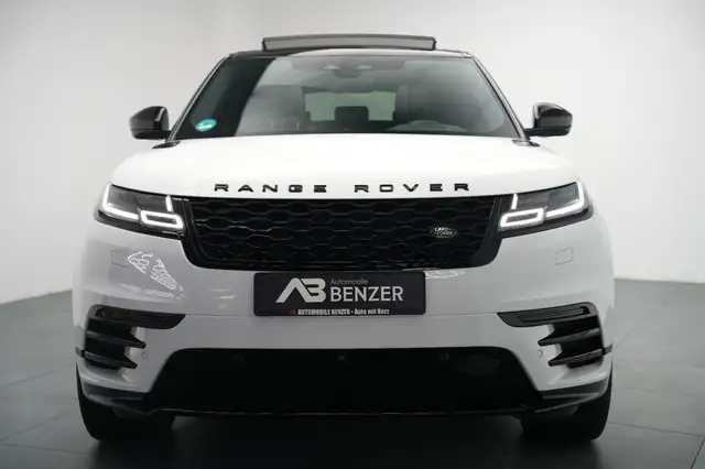 Land Rover Range Rover Velar view 2