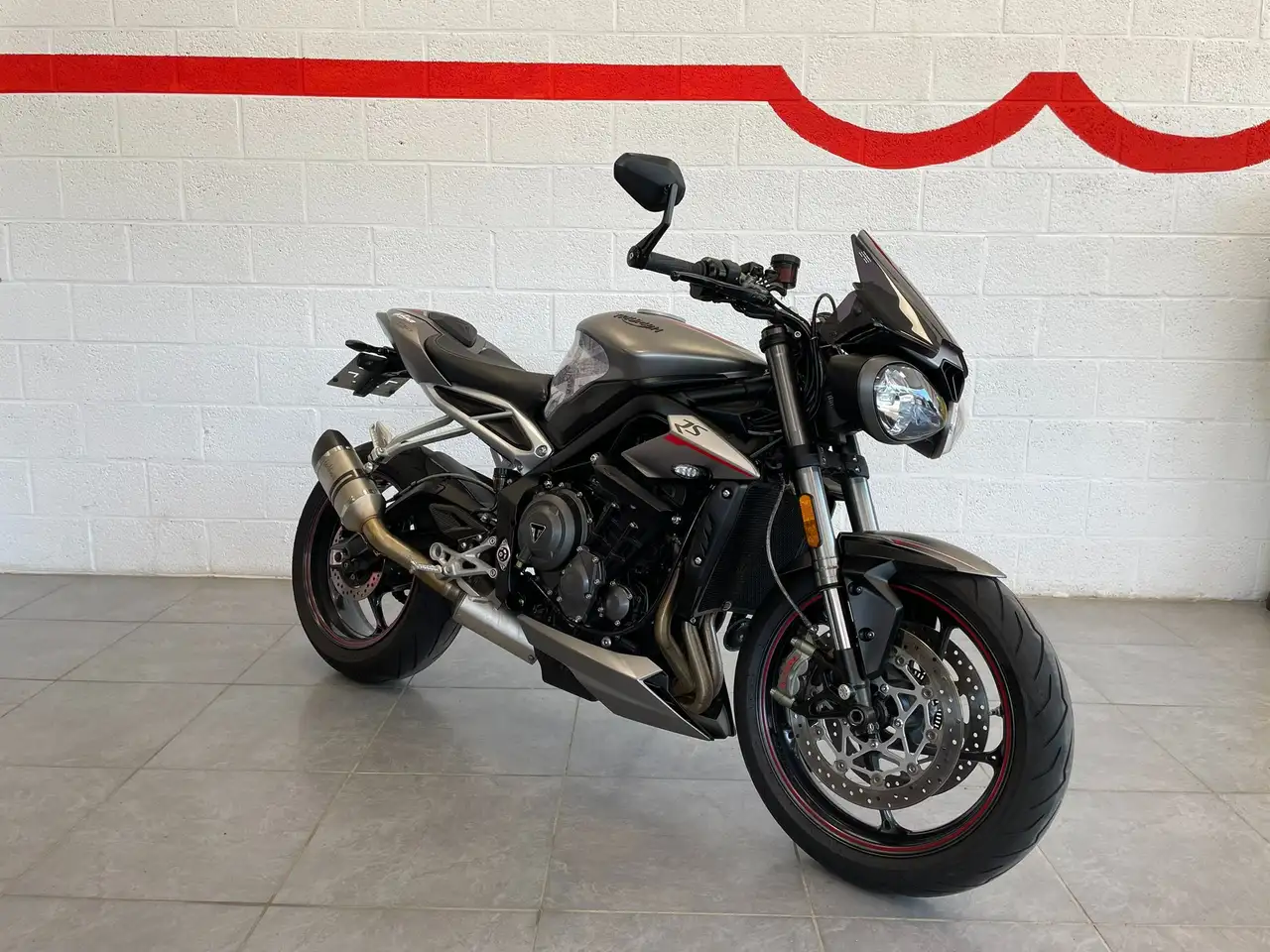 Triumph Street Triple 765