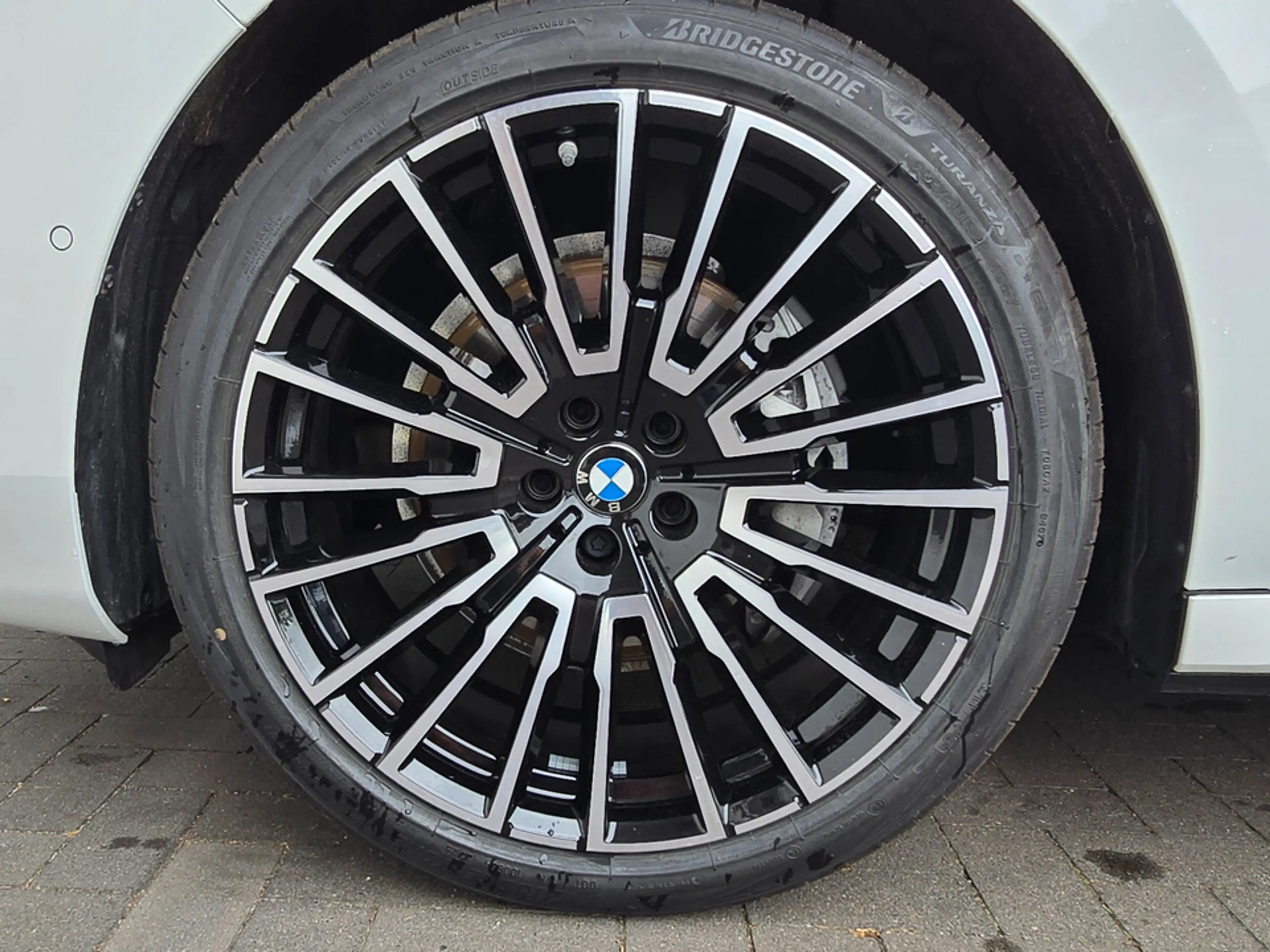 BMW 740 d xDrive M Sportpaket*Standhzg*Pano*DAPro*B&W — photo 8