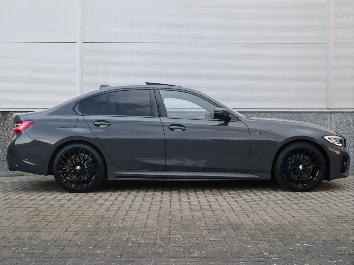 BMW 330 3-serie 330i M-Sport Panorama / Harman Kardon / La Gris - 2