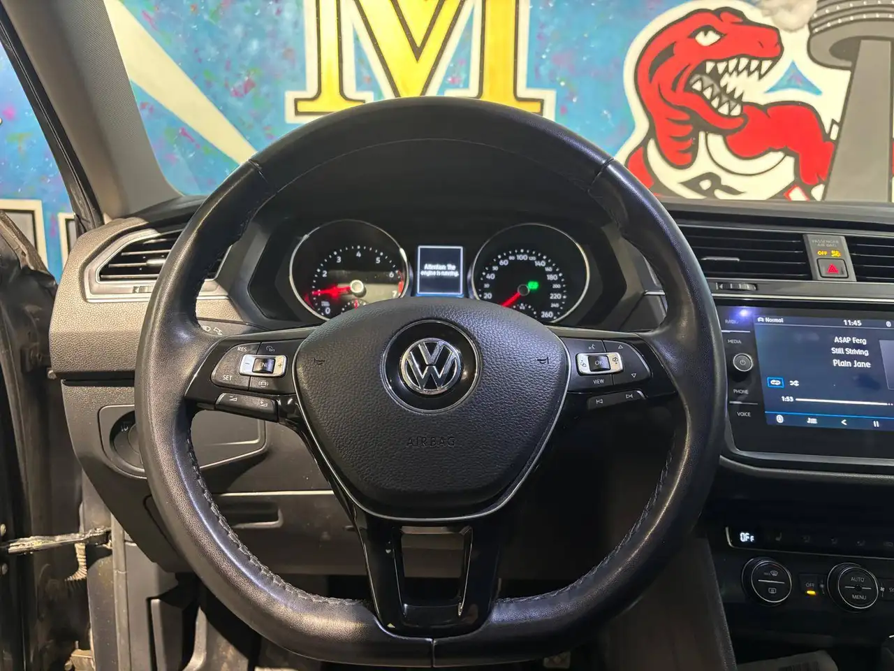 Volkswagen Tiguan снимка Volkswagen Tiguan