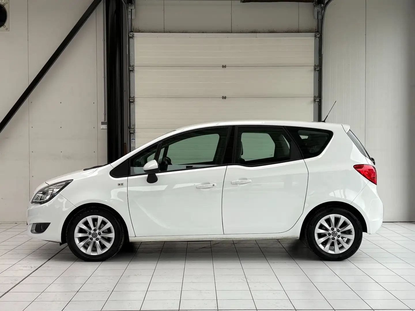 Opel Meriva Meriva 1.4i *PDC * CLIM * JANTE * 1ER PROP* Blanc - 2