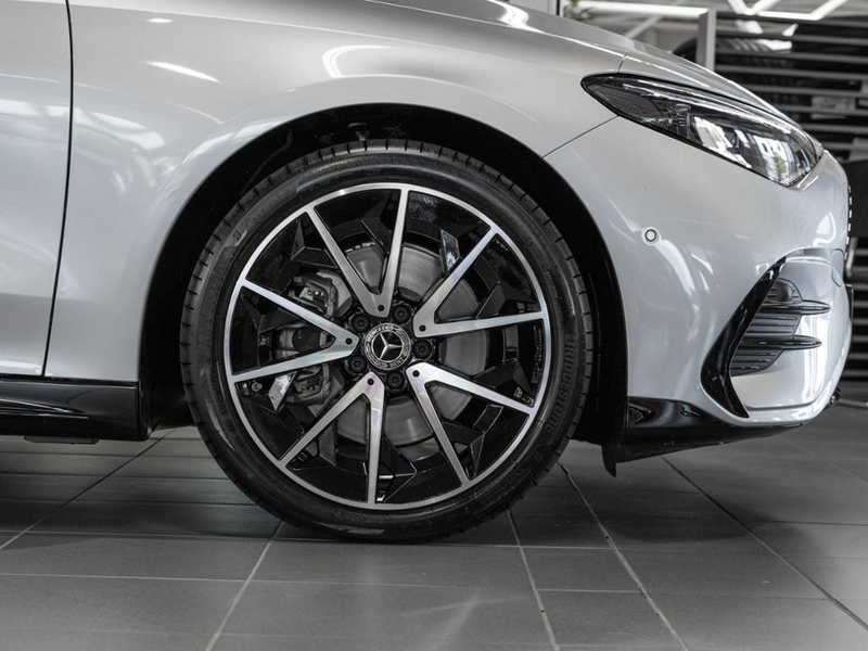 Mercedes-Benz CLA 250 + Shooting Brake mit EQ Technologie AMG — photo 6
