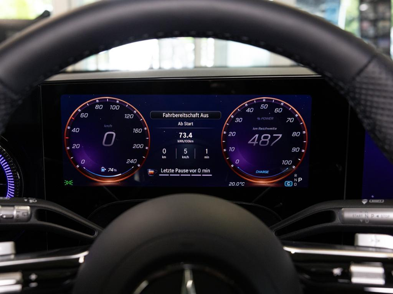 Mercedes-Benz CLA 250 + Shooting Brake mit EQ Technologie AMG — photo 12