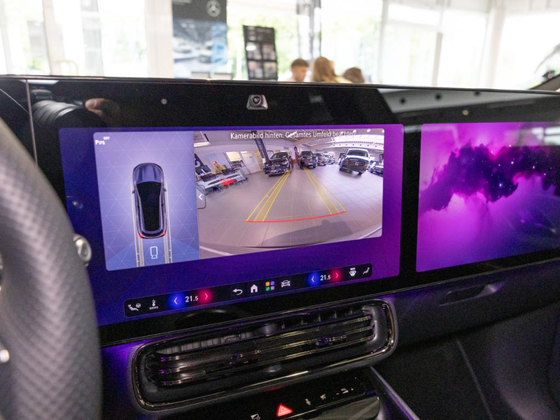 Mercedes-Benz CLA 250 + Shooting Brake mit EQ Technologie AMG — photo 13