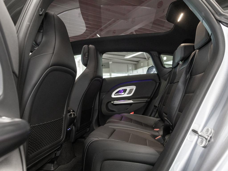 Mercedes-Benz CLA 250 + Shooting Brake mit EQ Technologie AMG — photo 9