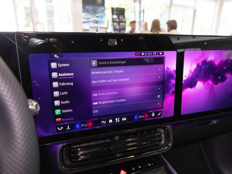 Mercedes-Benz CLA 250 + Shooting Brake mit EQ Technologie AMG — photo 14