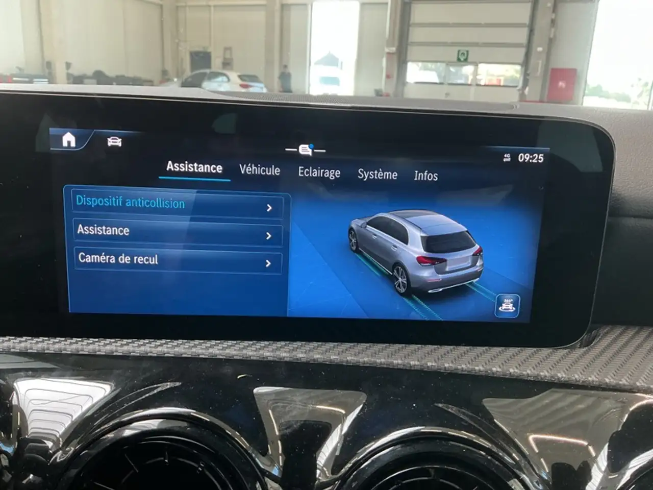 Mercedes-Benz A-Class d Facelift Essential Line, миниатюра 12