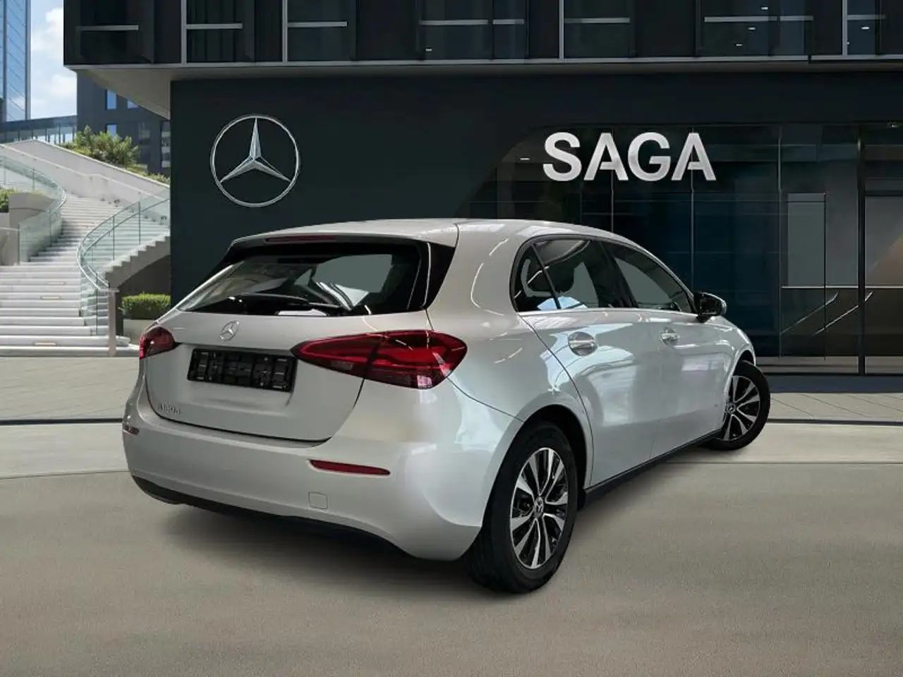 Mercedes-Benz A-Class d Facelift Essential Line, миниатюра 2
