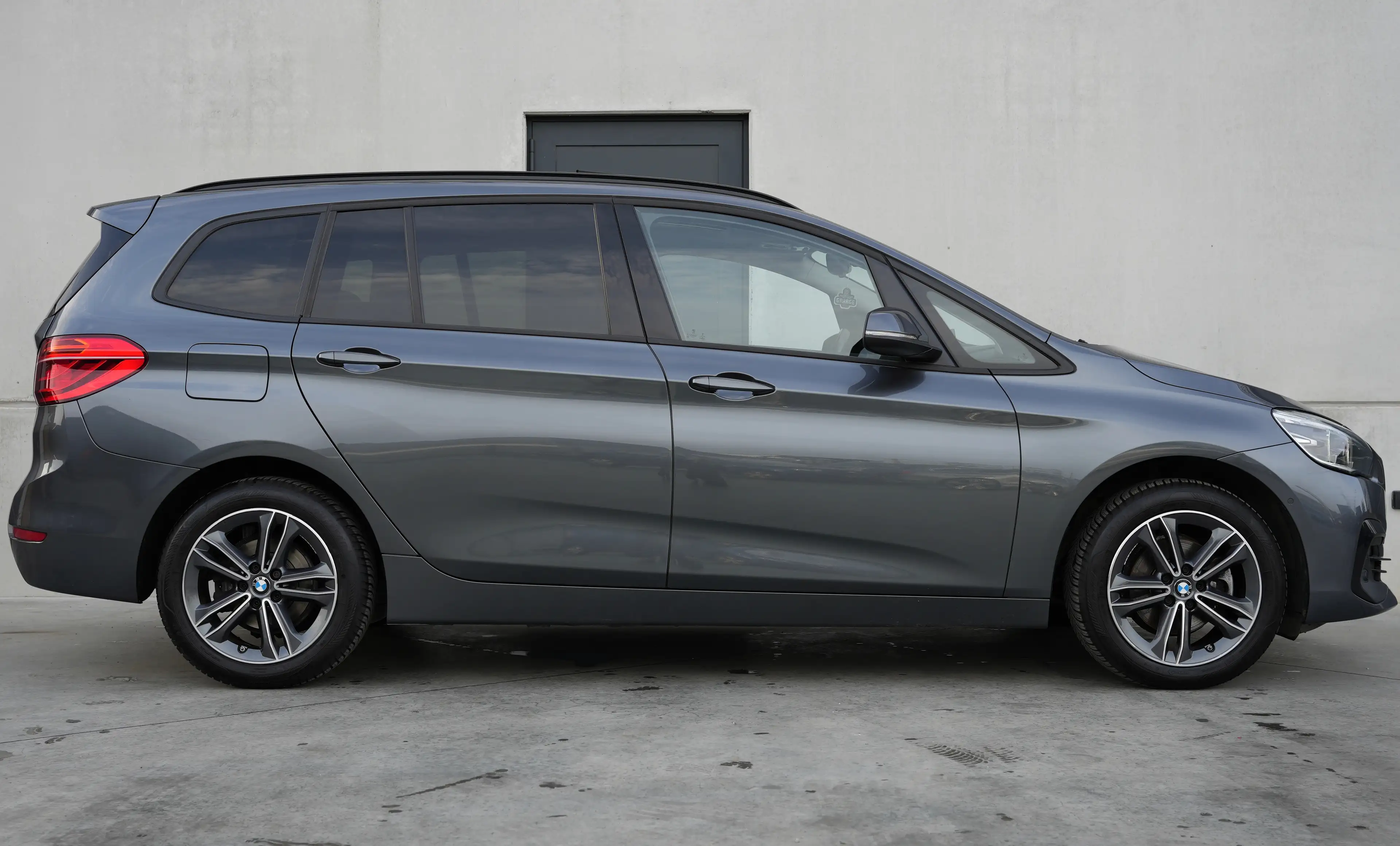BMW 216 Sport Line | 7 zitplaatsen | Panoramadak | Head-Up | Harman Kardon | Trekhaak | Camera | Navi | Zetelverwarming — photo 3