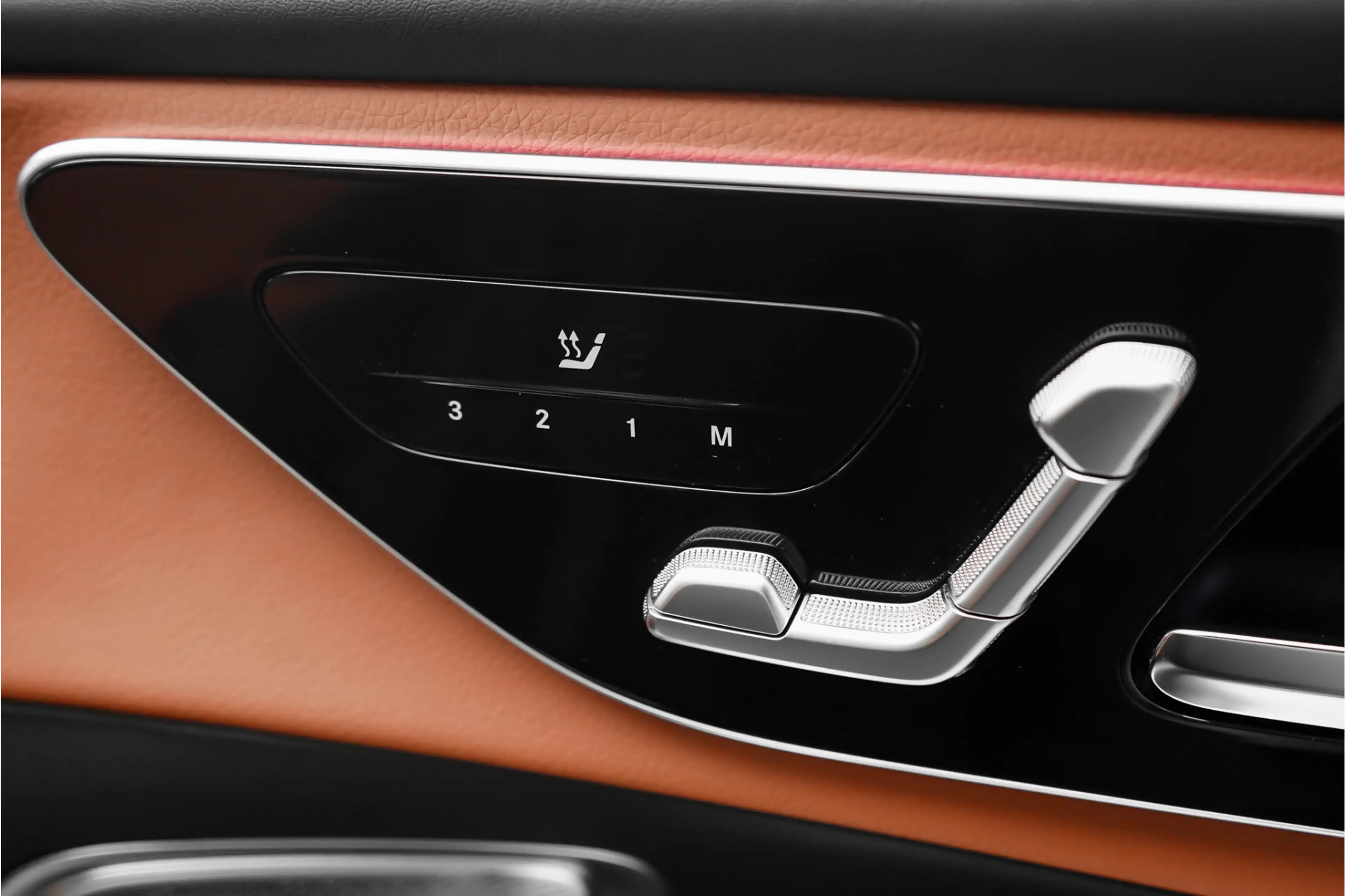 Mercedes-Benz GLC 400 400e 4M AMG Line Premium+ HUD Pano Keyless Burmest — photo 35