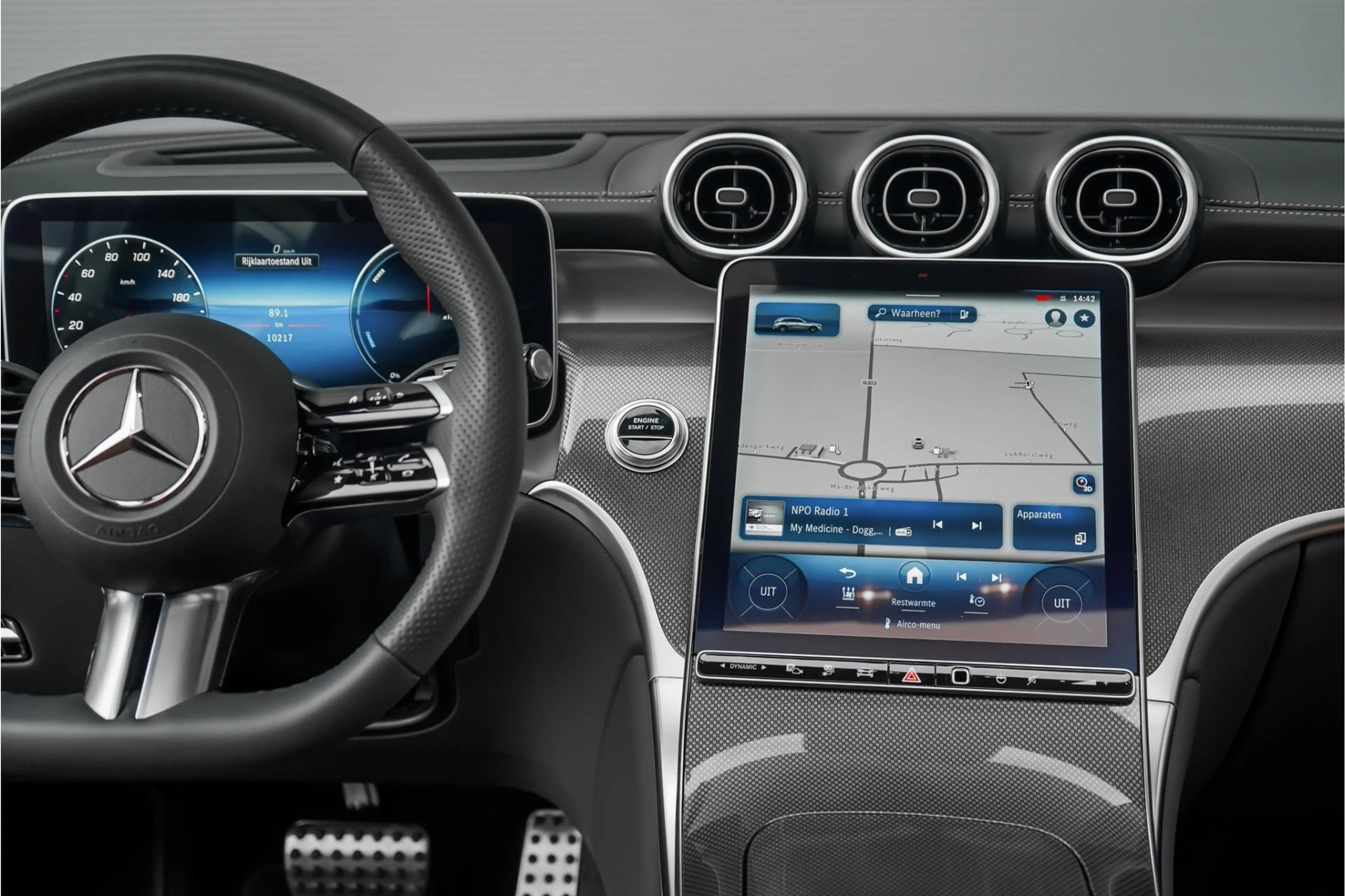 Mercedes-Benz GLC 400 400e 4M AMG Line Premium+ HUD Pano Keyless Burmest — photo 24