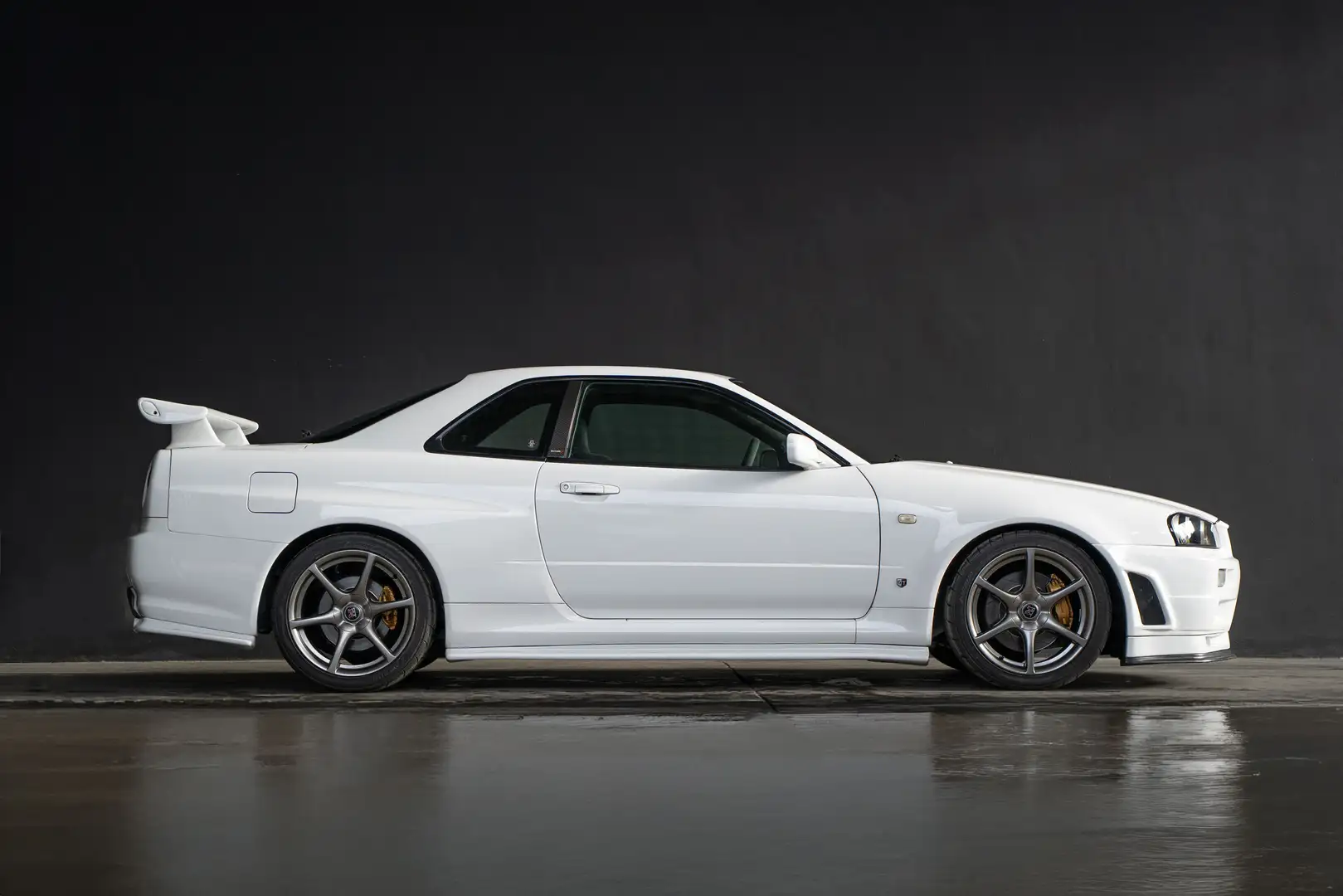Nissan Skyline GT-R R34 Body kit originale R-Tune Weiß - 2