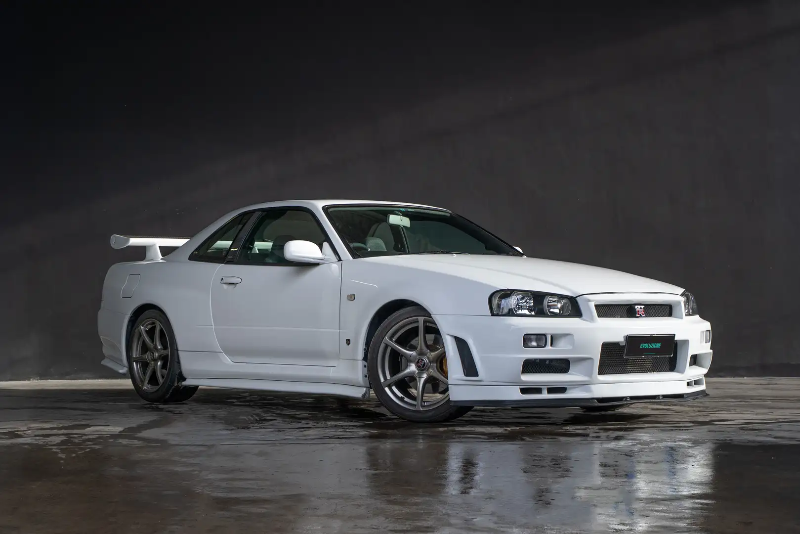 Nissan Skyline GT-R R34 Body kit originale R-Tune Weiß - 1