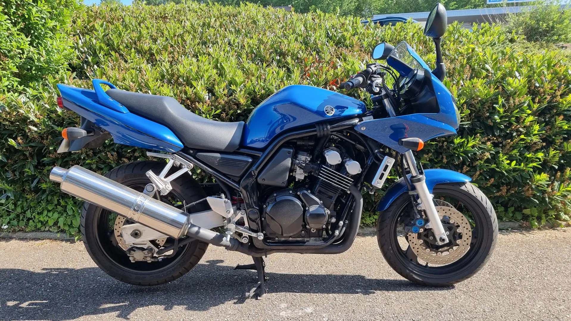 Yamaha Blau - 2