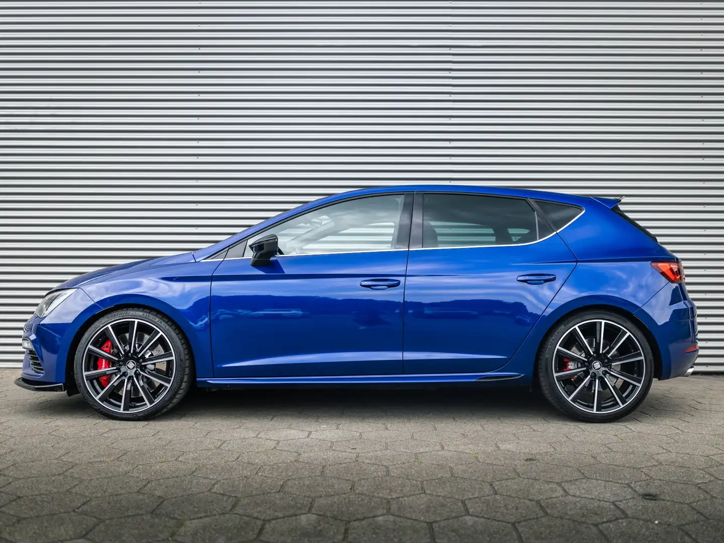 SEAT Leon 2.0 TSI CUPRA 300 PERFORMANCE VIRTUAL BREMBO DCC Blauw - 2